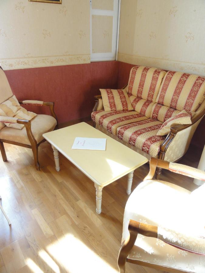 Logis Manoir De La Giraudiere Beaumont-en-Véron المظهر الخارجي الصورة