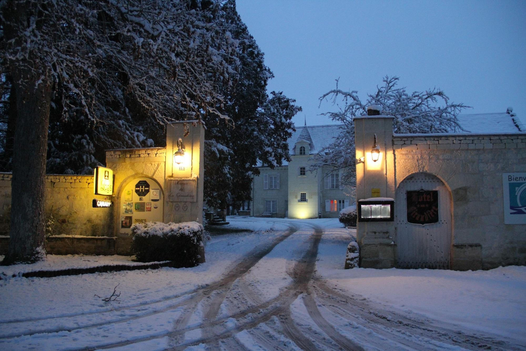 Logis Manoir De La Giraudiere Beaumont-en-Véron المظهر الخارجي الصورة