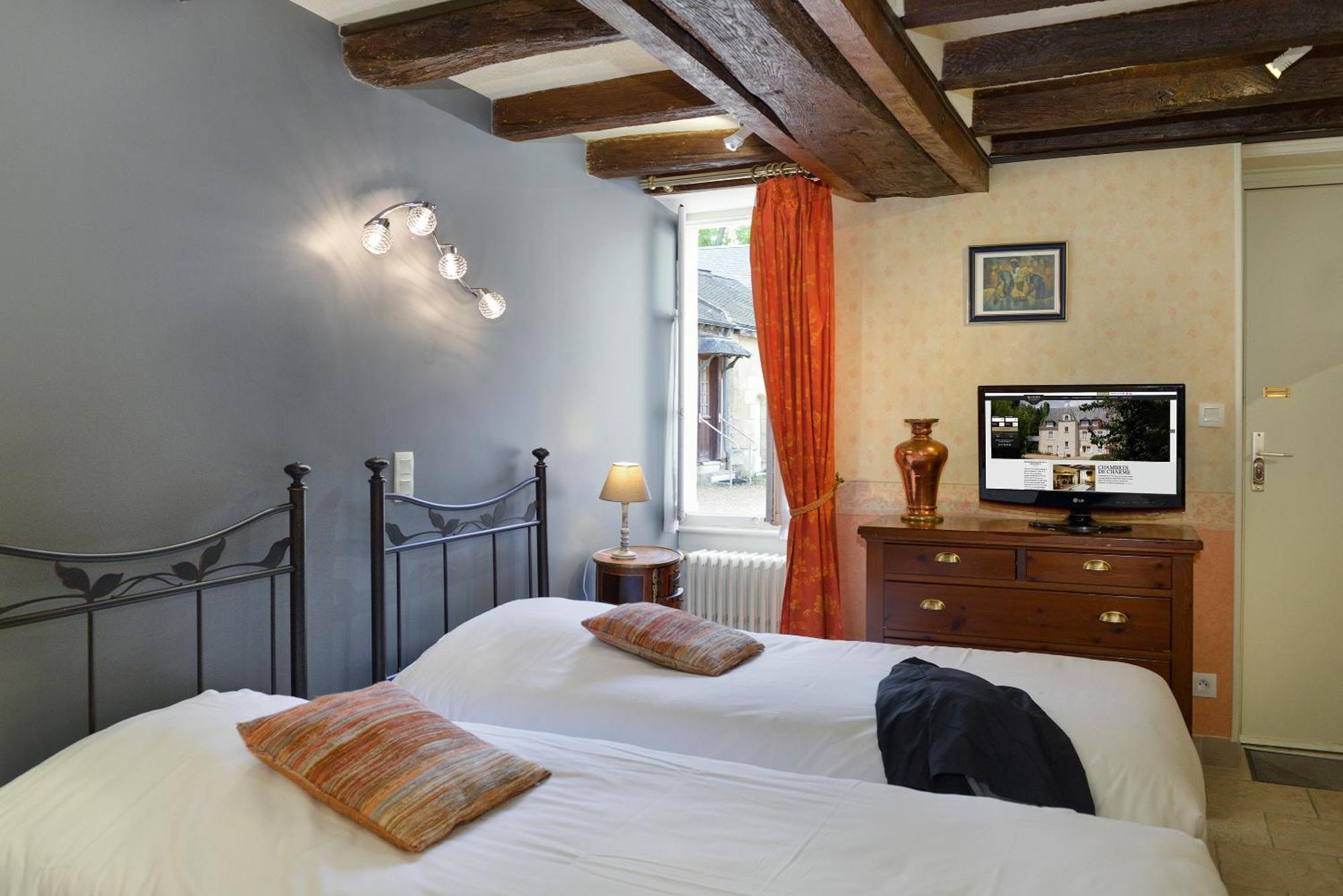 Logis Manoir De La Giraudiere Beaumont-en-Véron المظهر الخارجي الصورة