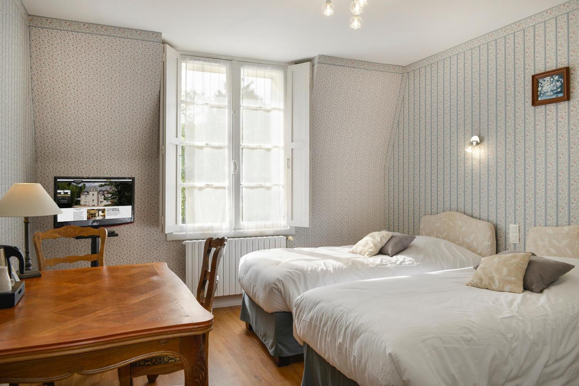 Logis Manoir De La Giraudiere Beaumont-en-Véron المظهر الخارجي الصورة